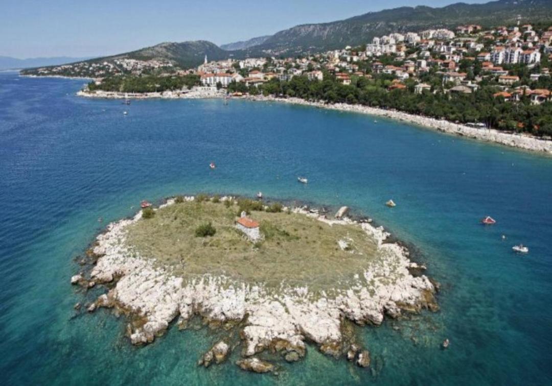 Apartmani Gabrijel Novi Vinodolski Kültér fotó