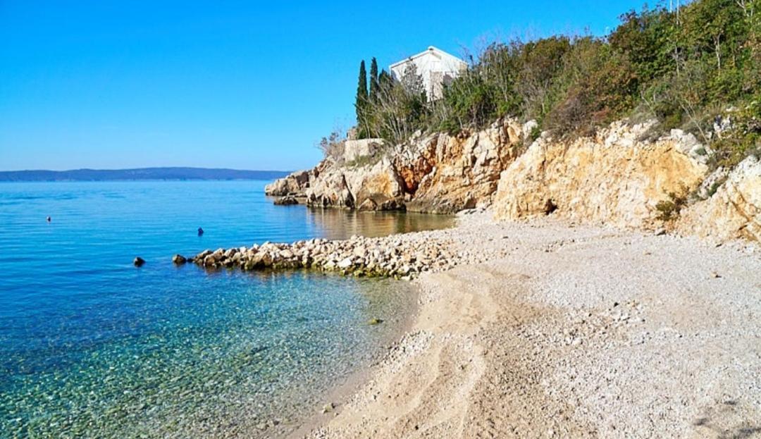 Apartmani Gabrijel Novi Vinodolski Kültér fotó