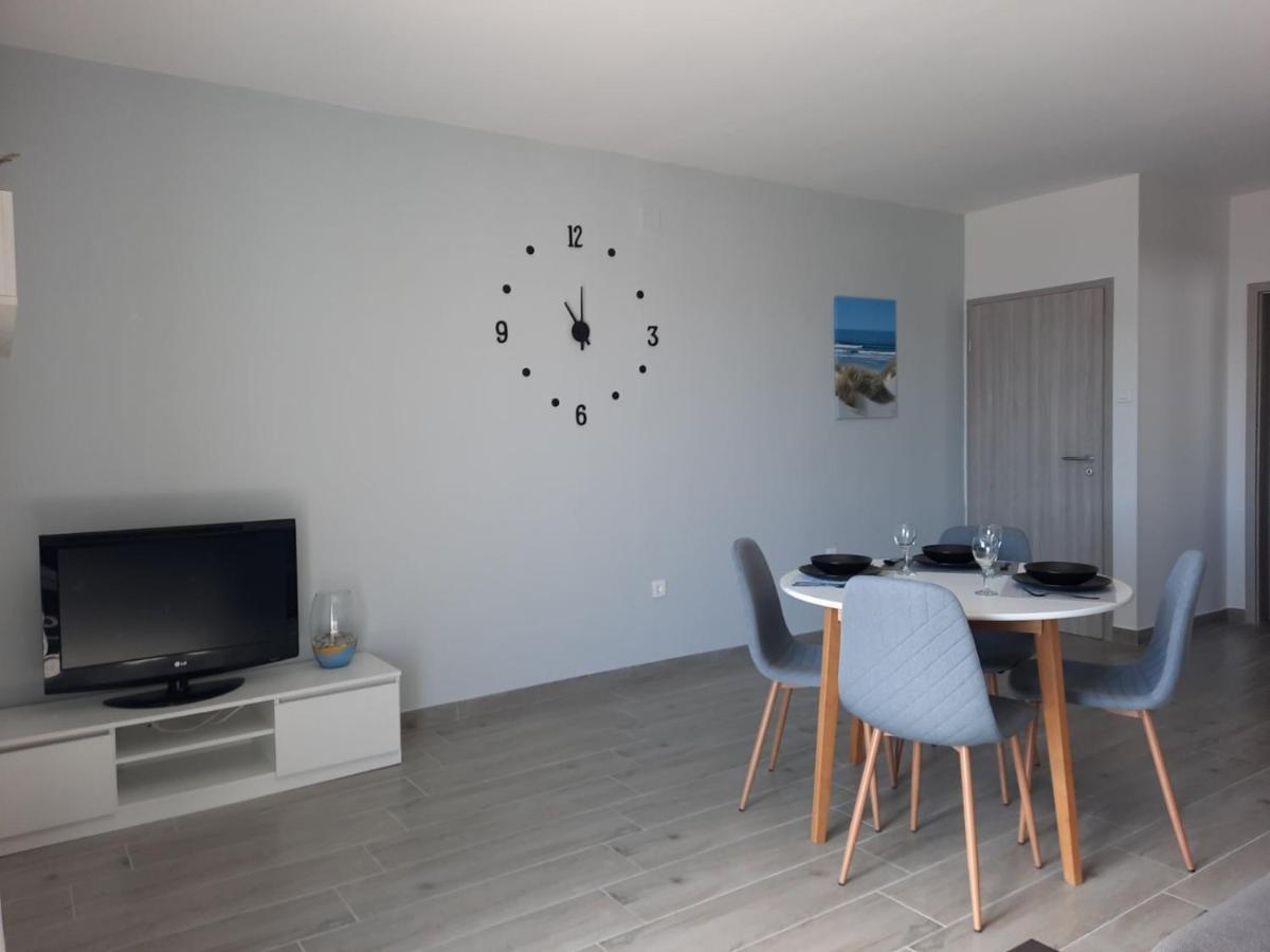 Apartmani Gabrijel Novi Vinodolski Kültér fotó