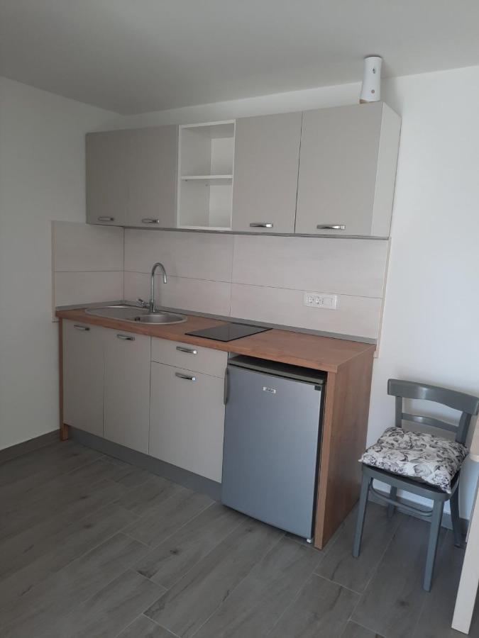 Apartmani Gabrijel Novi Vinodolski Kültér fotó