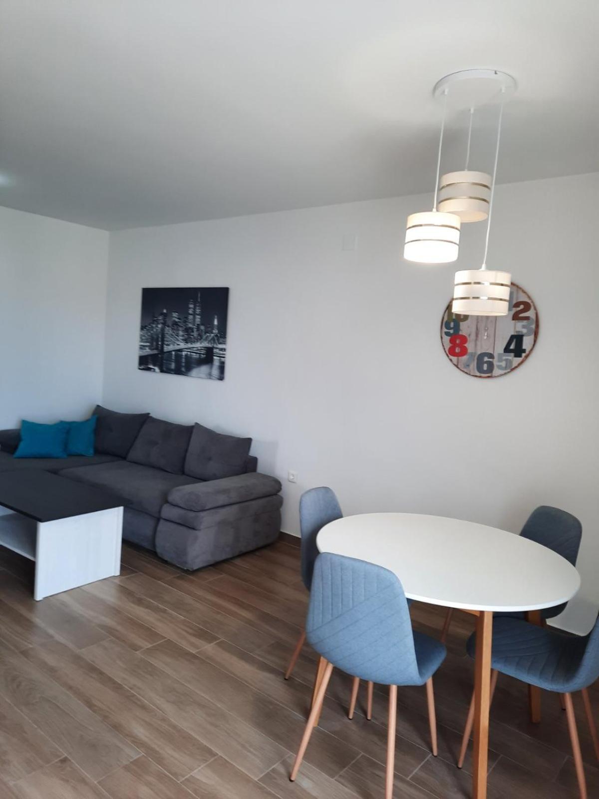 Apartmani Gabrijel Novi Vinodolski Kültér fotó